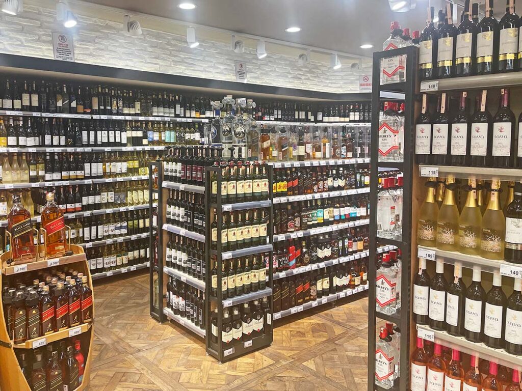 Shop for buying alcohol in Istanbul